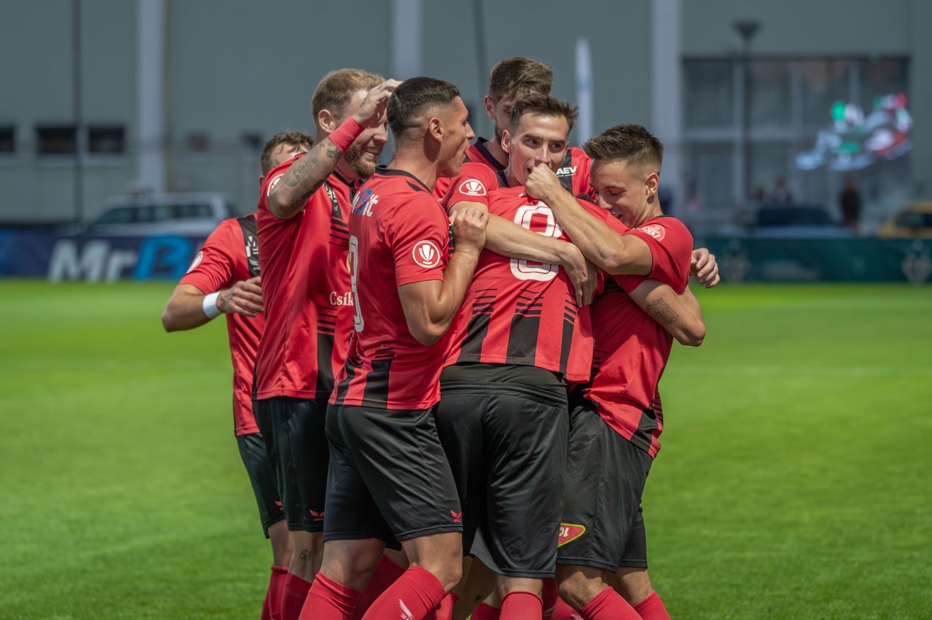 Korai bombagóllal nyerte a kiesési rangadót az FK Csíkszereda