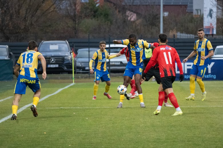 Emberelőnyben nyert a Petrolul, megelőzte az FK Csíkszeredát (videóval)