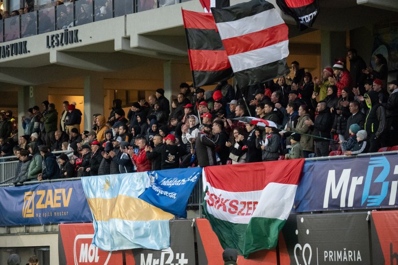 Nyílt háború lett, rendre egy magyar zászlóért büntették az FK Csíkszeredát