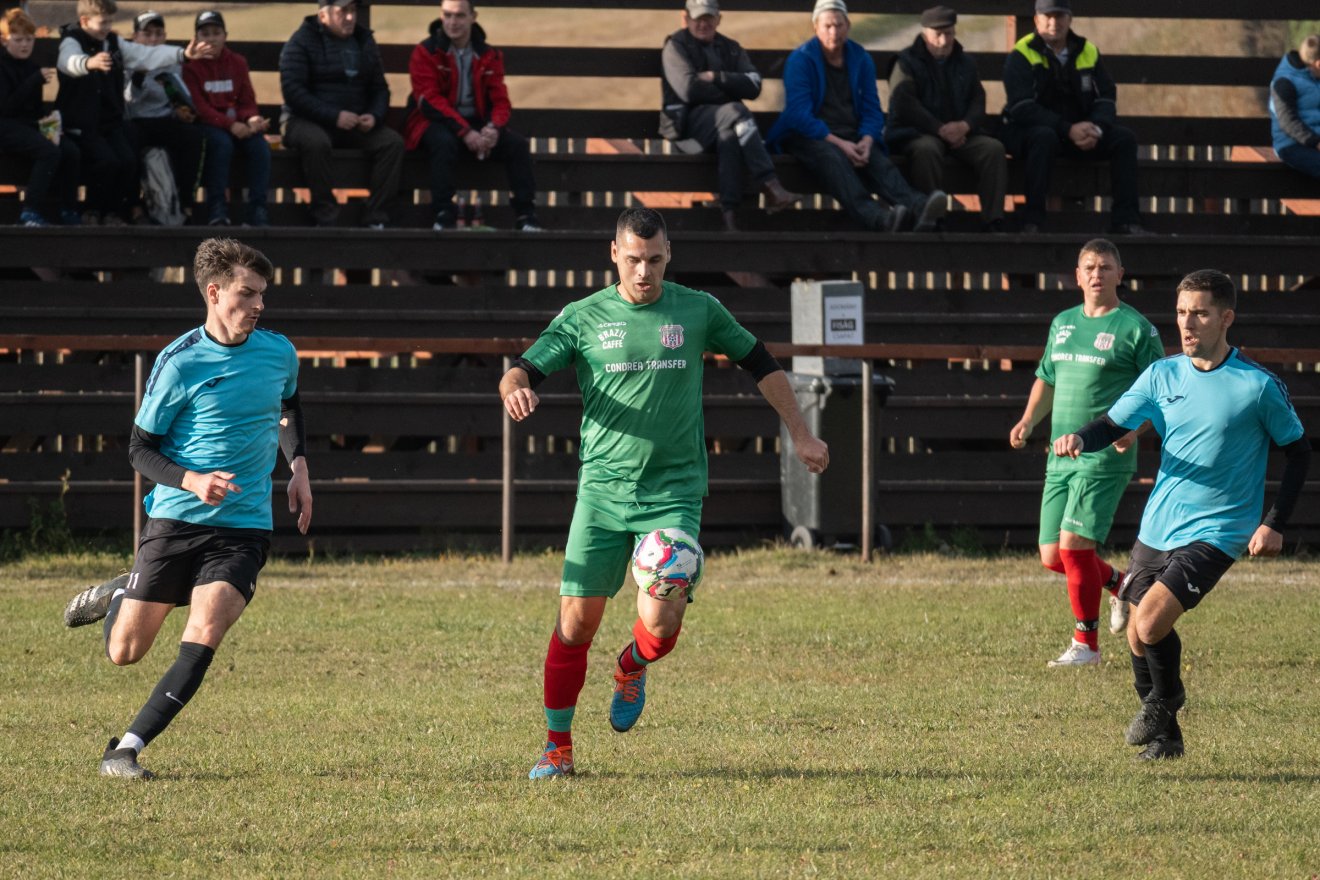 &bullet;  Fotó: Borbély Fanni