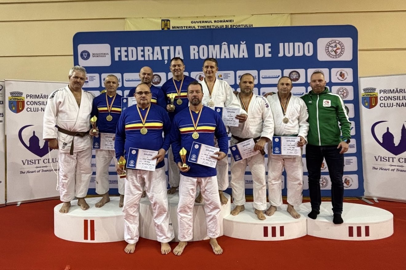 A Csíkszeredai Judo Masters csapata az országos veterán cselgáncsbajnokságon •  Fotó: Csíkszeredai Judo Masters