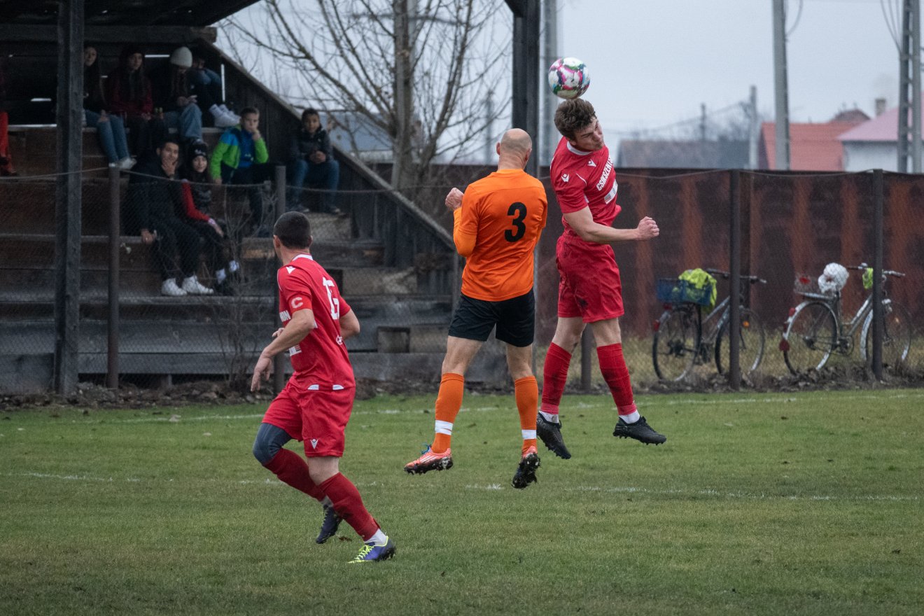 Jelenet az Csíkszentsimon–Golimpiákosz mérkőzésről •  Fotó: Borbély Fanni
