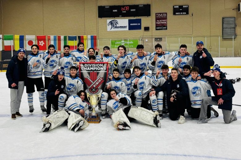 Tornagyőztes lett Kanadában a székelyföldi U16-os hokicsapat