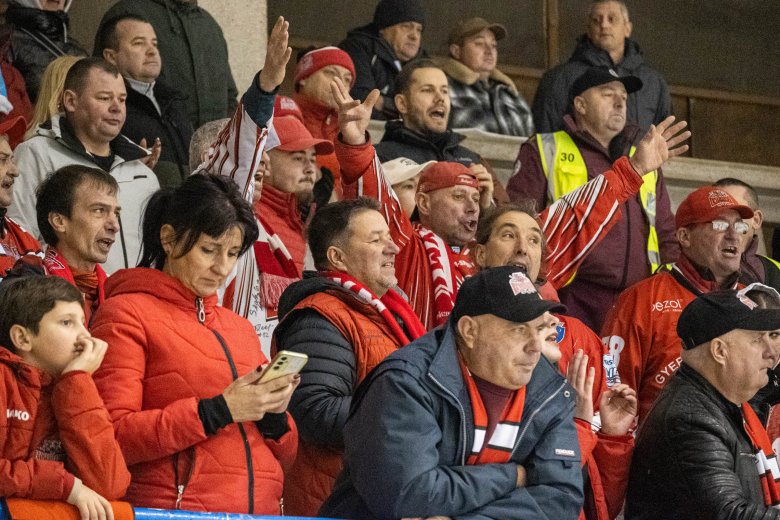 Olcsóbbak idén a Gyergyói HK bérletárai
