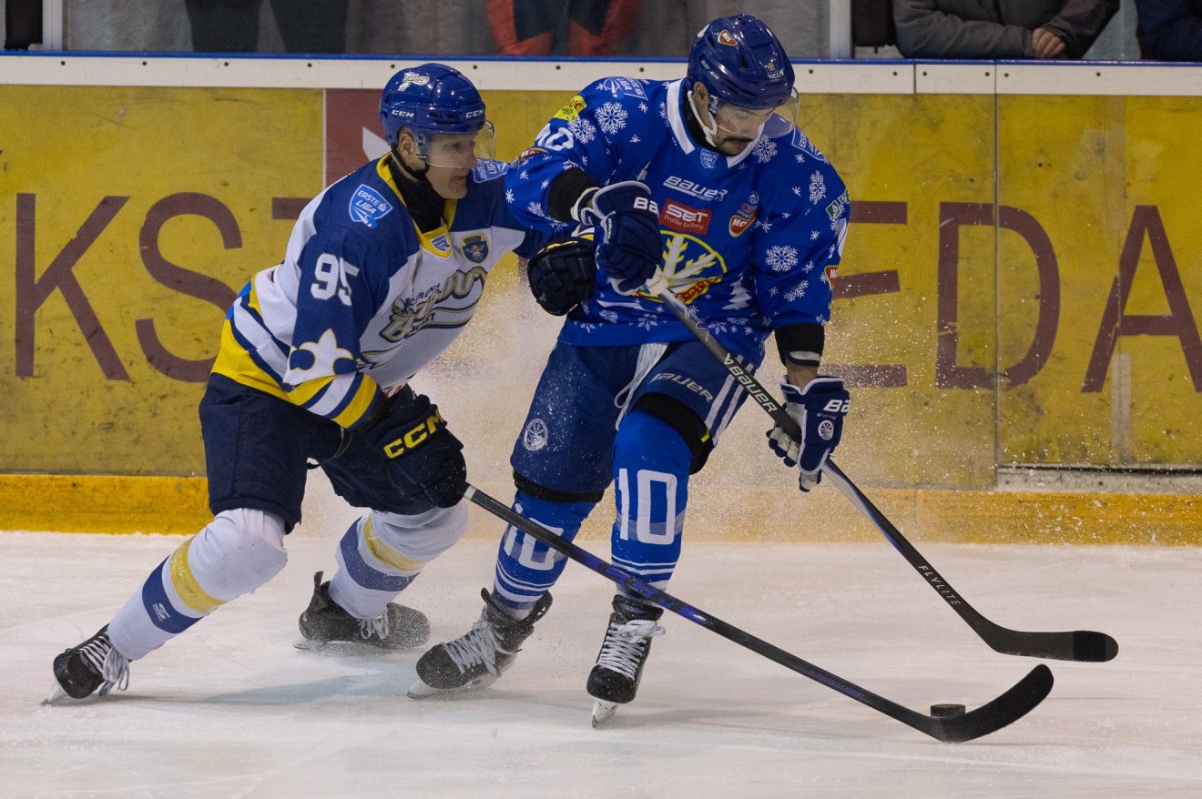 Fodor–Gecse párharc a korongért. Az elmúlt szezonban csapattársak voltak a Sportklubnál • Fotó: Halmágyi Zsolt