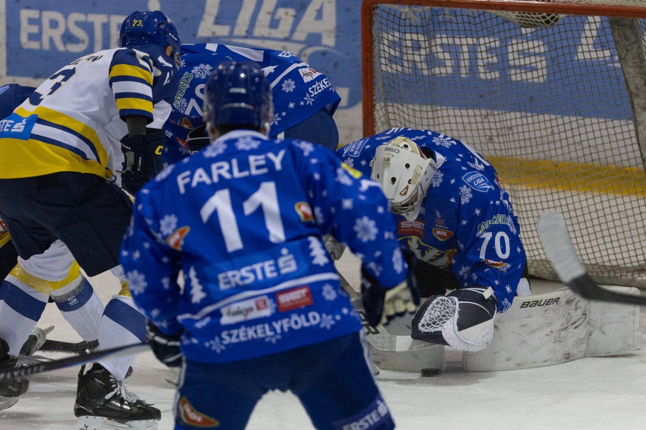 &bullet;  Fotó: Halmágyi Zsolt