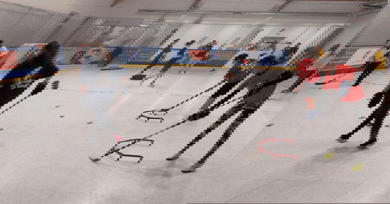 &bullet;  Fotó: Román Jégkorong-szövetség (FRHG)