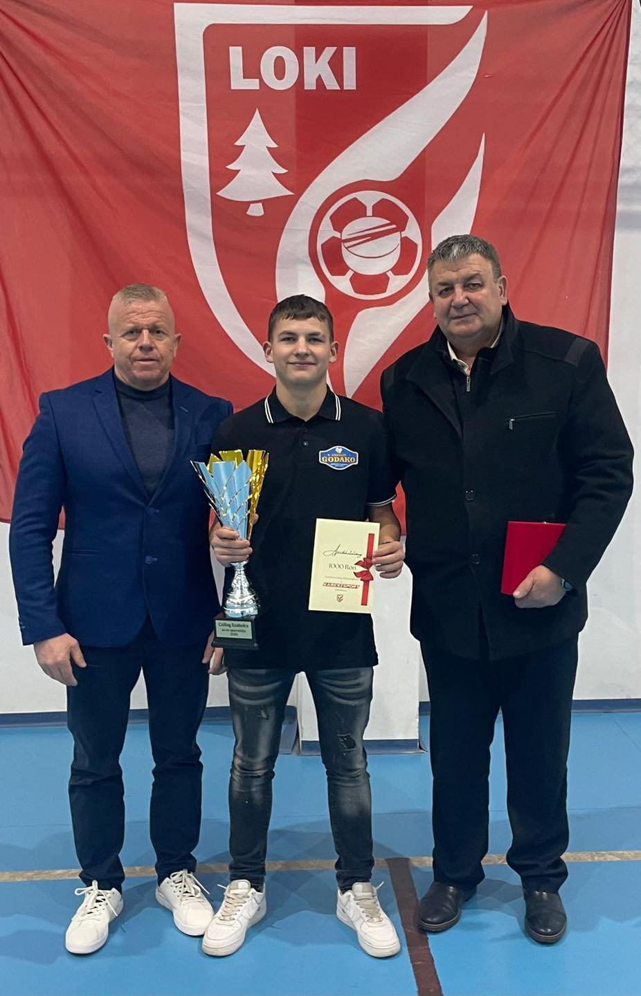 Balról jobbra: Huszár Árpád, Csillag Szabolcs és Gergely Károly &bullet;  Fotó: Erdélyi Godalko Ökölvívó Sportklub