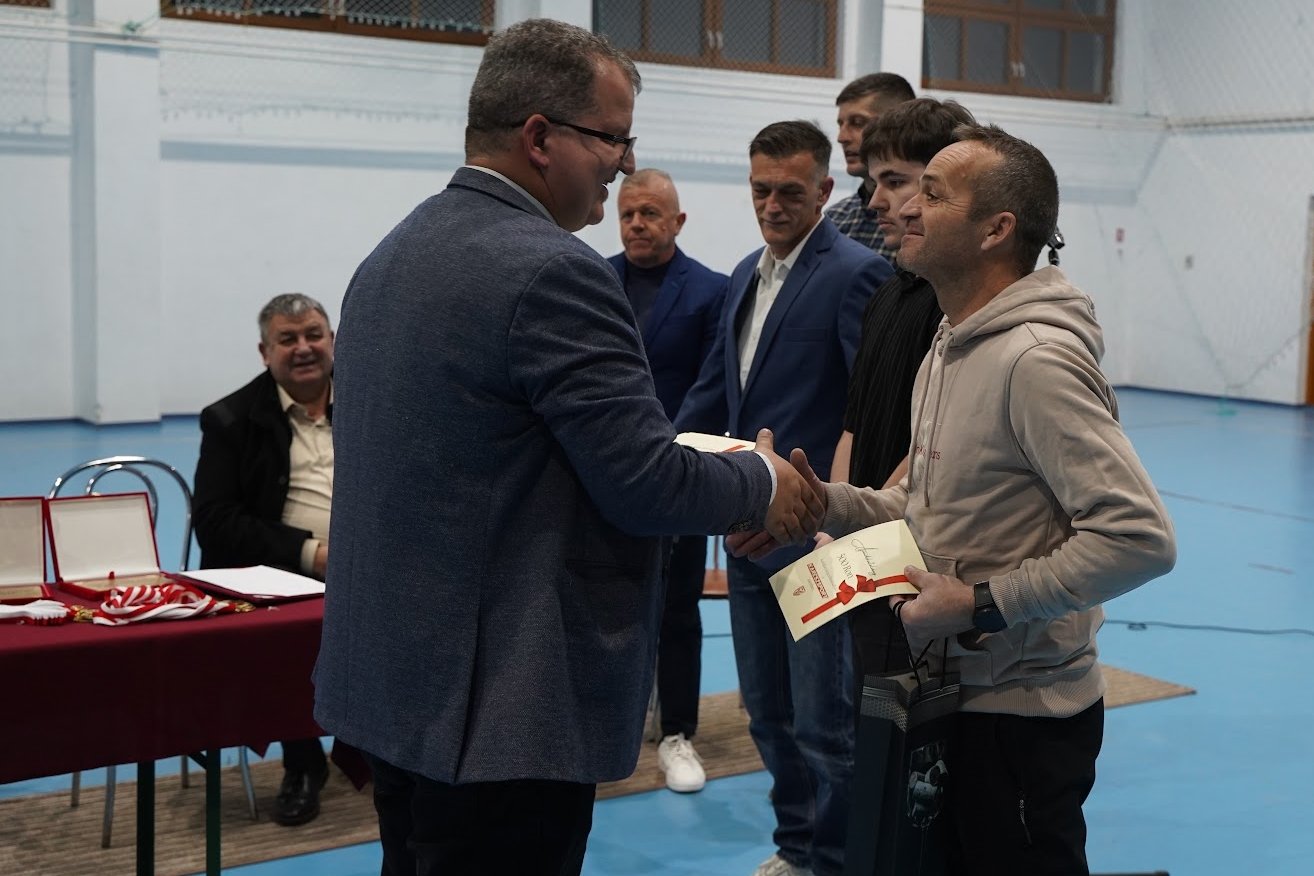 &bullet;  Fotó: Gyimesközéploki Loki SC