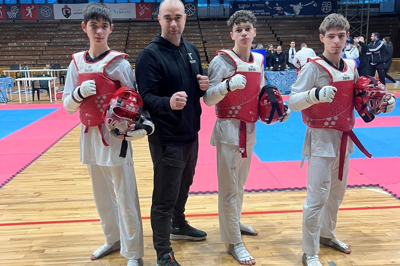 Dombi Gyula és tanítványai &bullet;  Fotó: Csíki Titánok