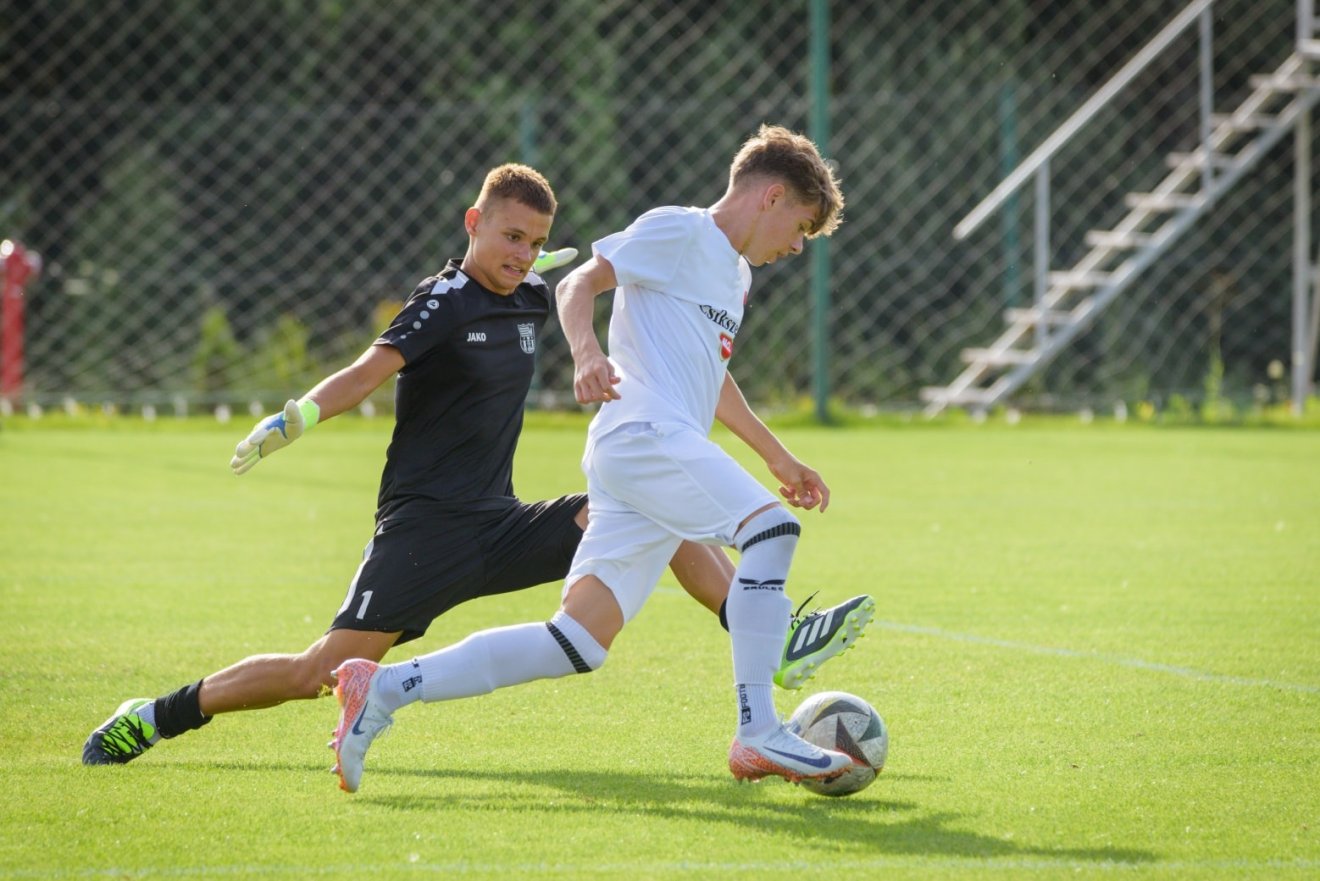 Kirobbanó formában, összesen tíz gólt szerezve verte mindkét csoportellenfelét az FK Csíkszereda U15-ös együttese •  Fotó: FK Csíkszereda