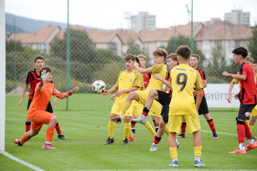 Az U15-ösök is kiütéses győzelmet arattak •  Fotó: FK Csíkszereda