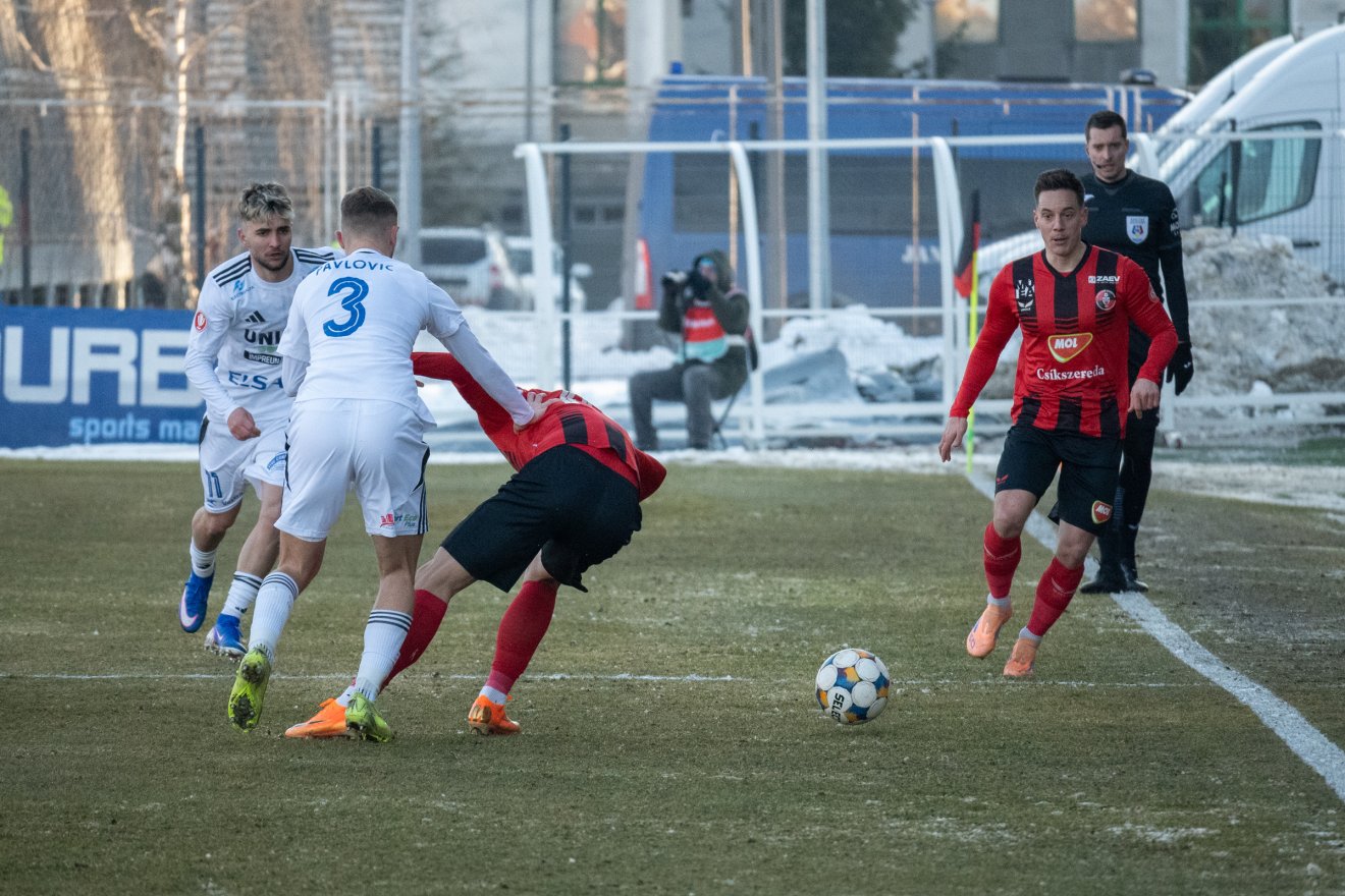 &bullet;  Fotó: Borbély Fanni