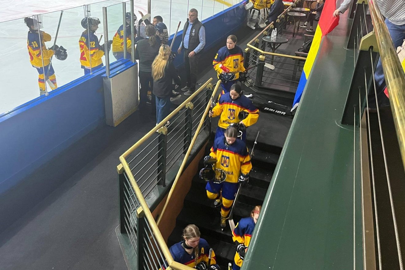 &bullet;  Fotó: Román Jégkorong-szövetség (FRHG)