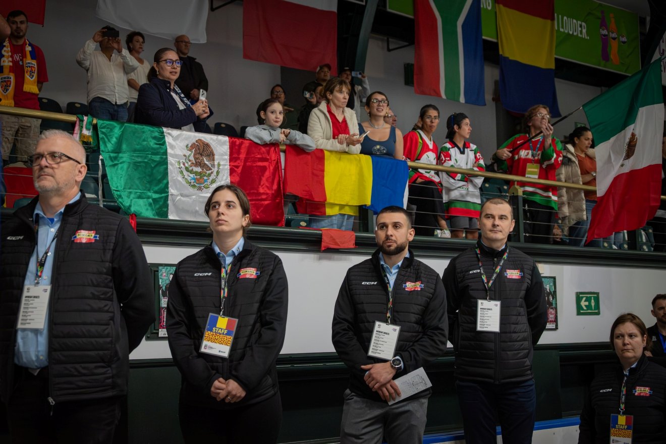 &bullet;  Fotó: Román Jégkorong-szövetség (FRHG)