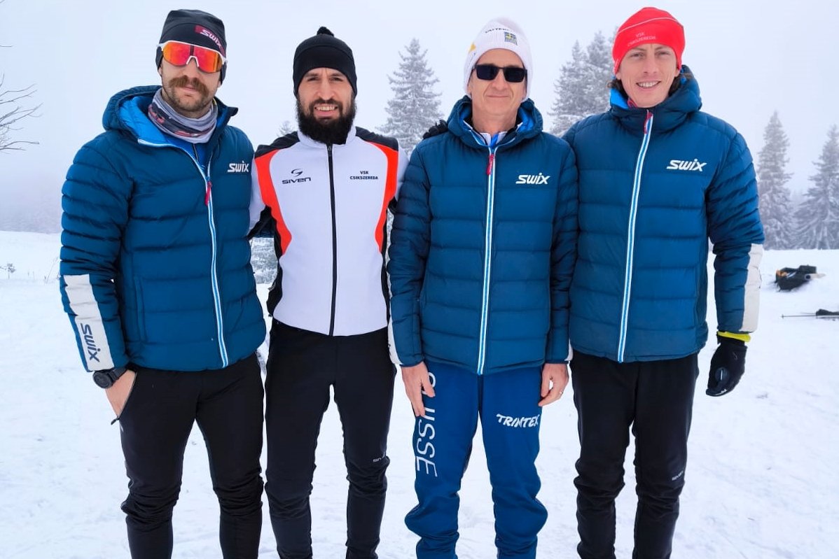 A Csíkszeredai VSK csapata (balról jobbra): Gegő Hunor, Simion Suciu, Csúcs András, Szép Zoltán. &bullet;  Fotó: Csíkszeredai VSK