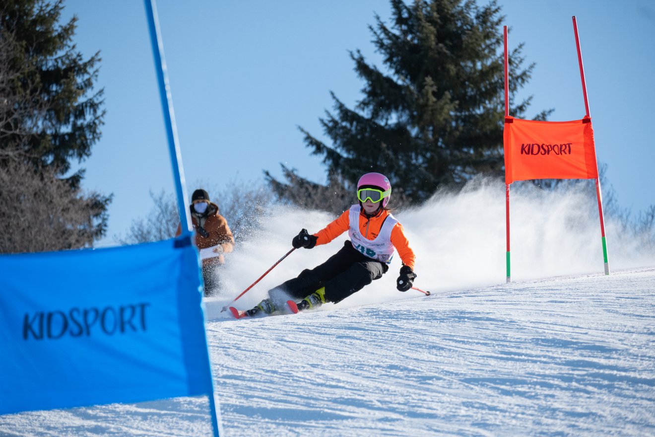 Látványos versenyen bizonyítottak a kis sízők &bullet;  Fotó: Borbély Fanni