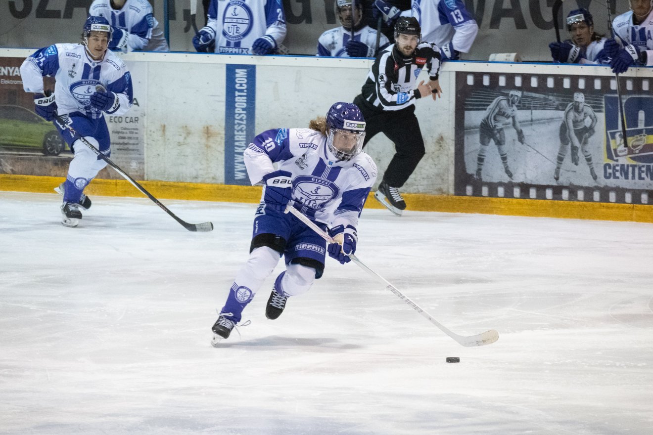 &bullet;  Fotó: Borbély Fanni