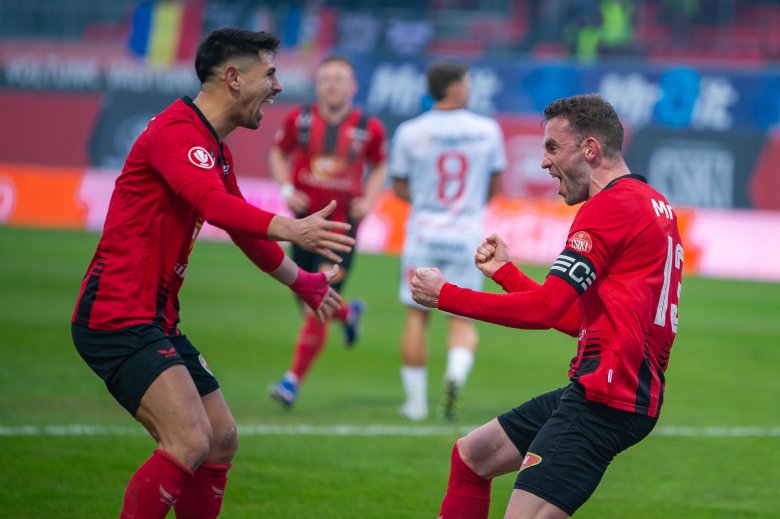 Csíkszeredai bravúrról ír a sportsajtó a közvetlen rivális legyőzése kapcsán