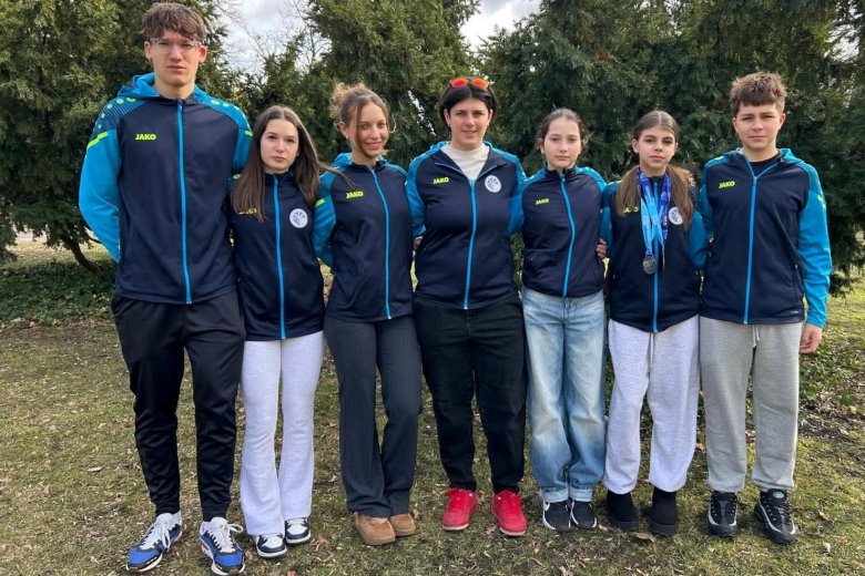 Érmekkel tértek haza Lengyelországból a csíkszeredai gyorskorcsolyázók