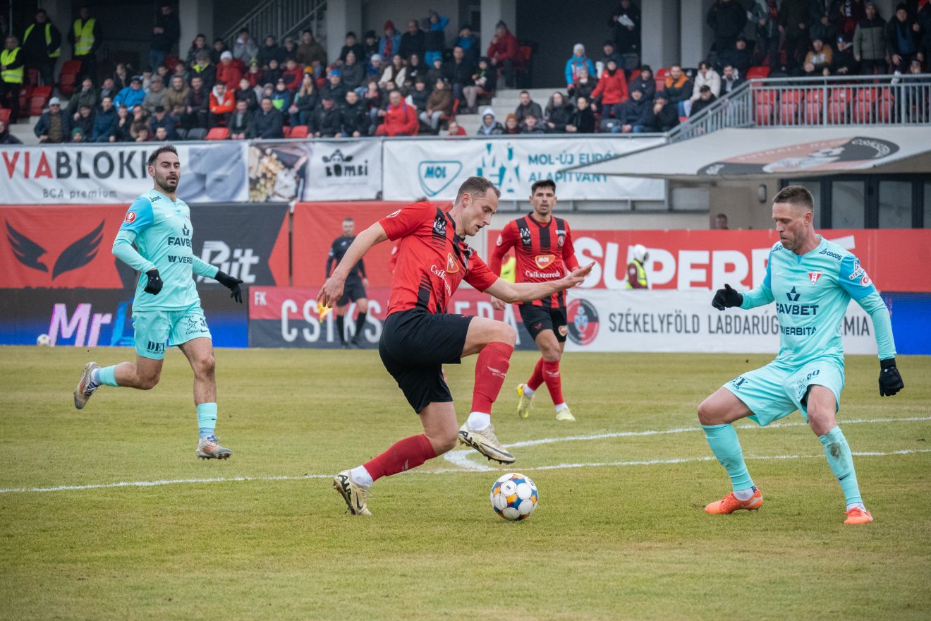 &bullet;  Fotó: Borbély Fanni