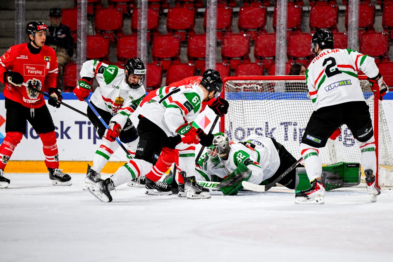 &bullet;  Fotó: Magyar Jégkorong-szövetség