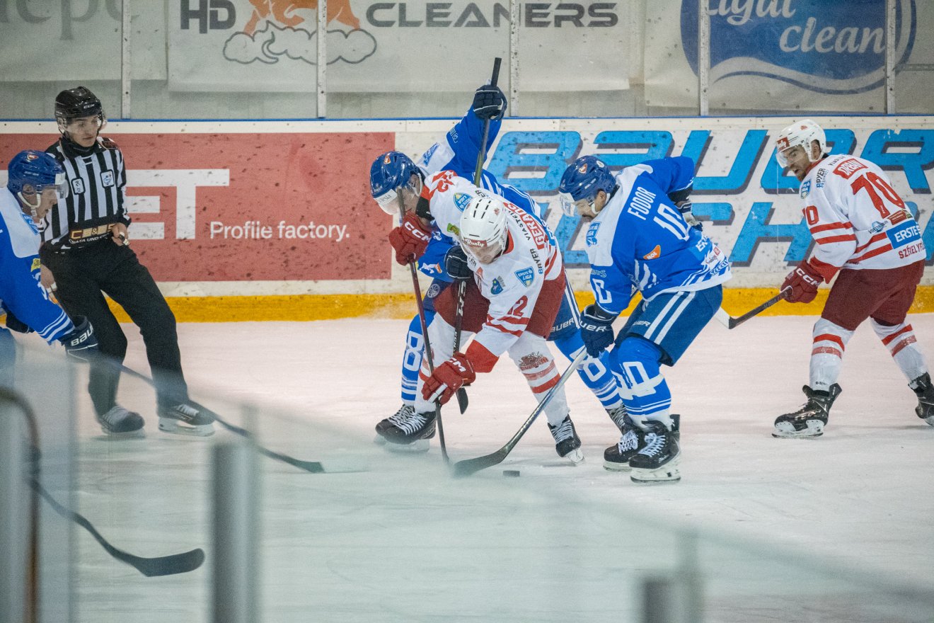 &bullet;  Fotó: Borbély Fanni