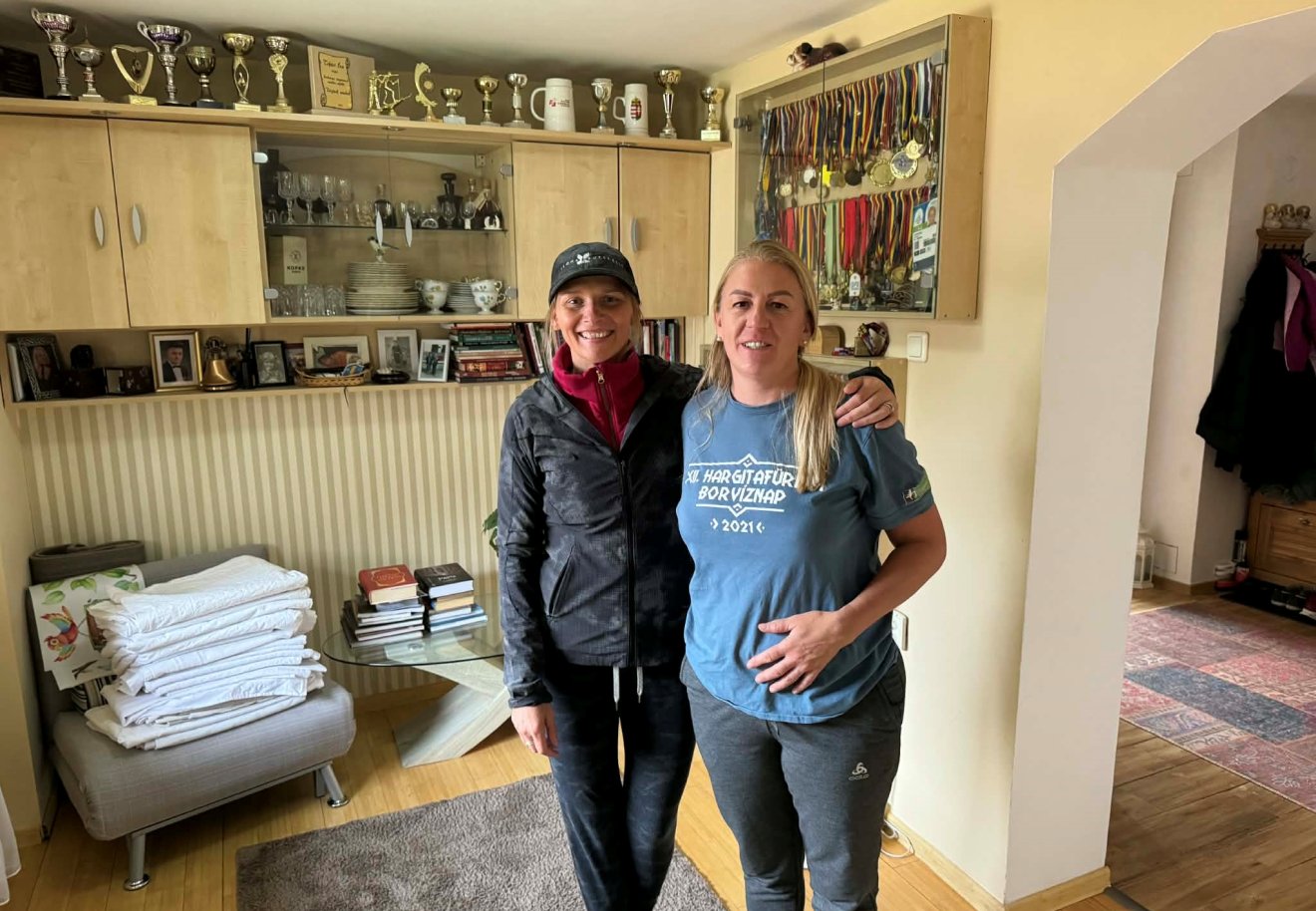 Xántus Bíborka és Tófalvi Éva Hargitafürdőn • Fotó: Xántus Bíborka archívuma