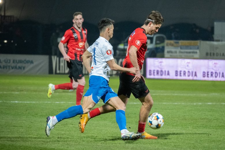 Kedvezőtlen számok: mindössze két klub felelt meg az 5+6-os szabálynak a Szuperligában