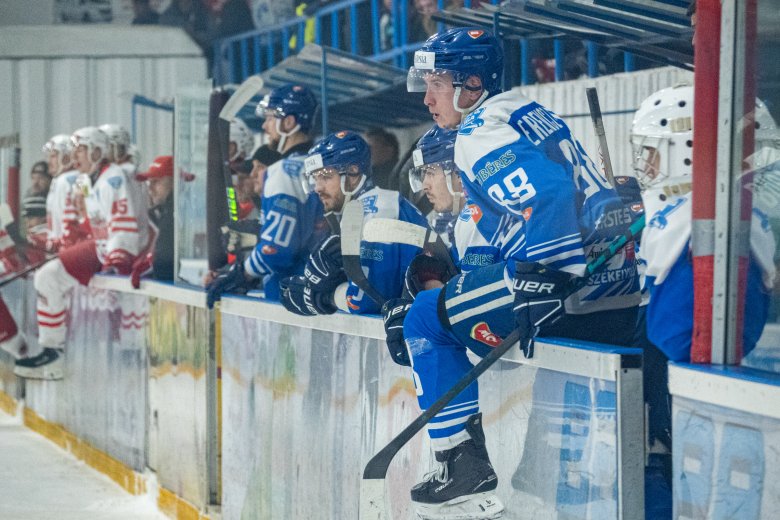 Söpréssel jutott az elődöntőbe a Gyergyói HK, véget ért a Sportklub szezonja