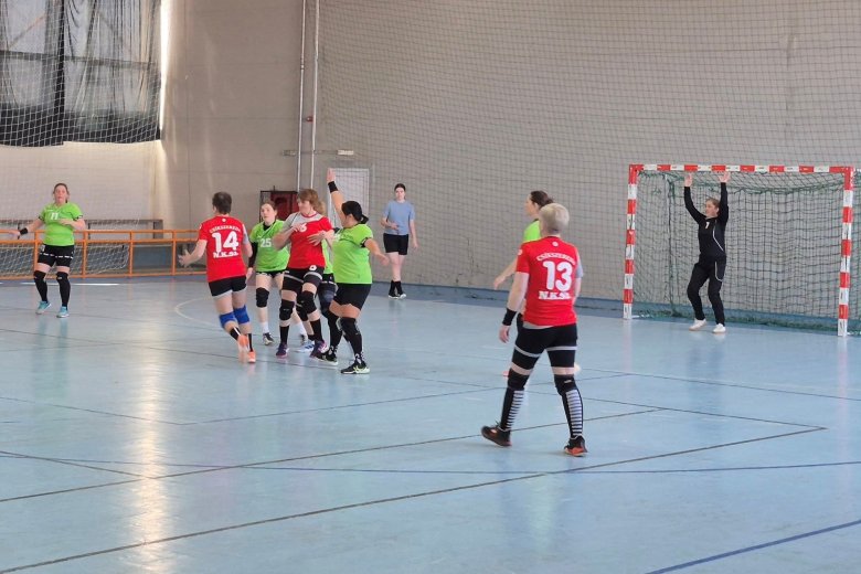 Megnyerte csoportját a csíkszeredai csapat a megyei női kézibajnokságban