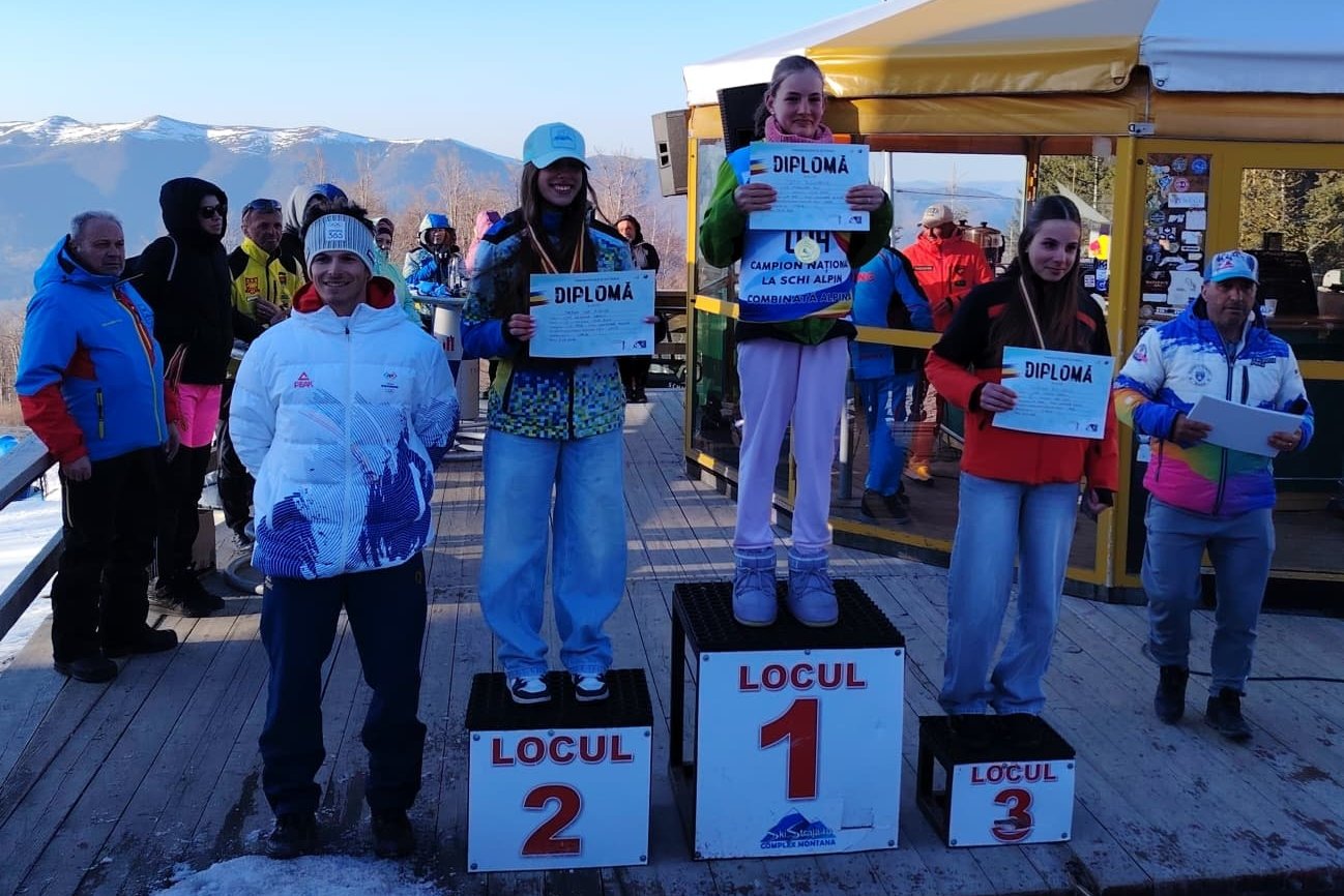 Tóth Boglárka a dobogó legmagasabb fokán &bullet;  Fotó: Csíkszeredai ISK