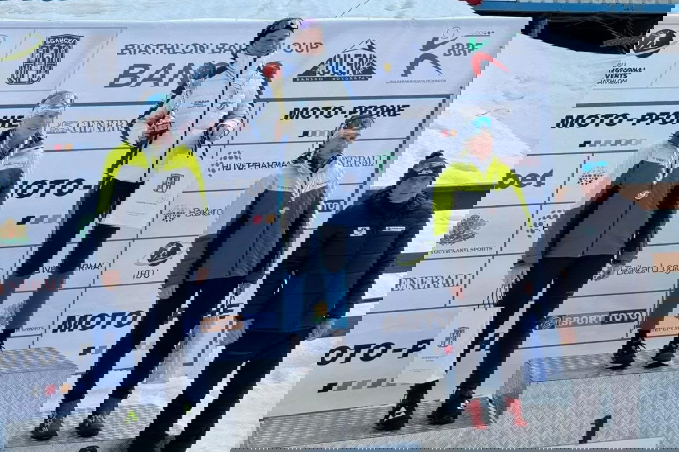 Pályi Krisztina a dobogó legmagasabb fokán &bullet;  Fotó: FRSB (Román Sí- és Biatlon Szövetség)