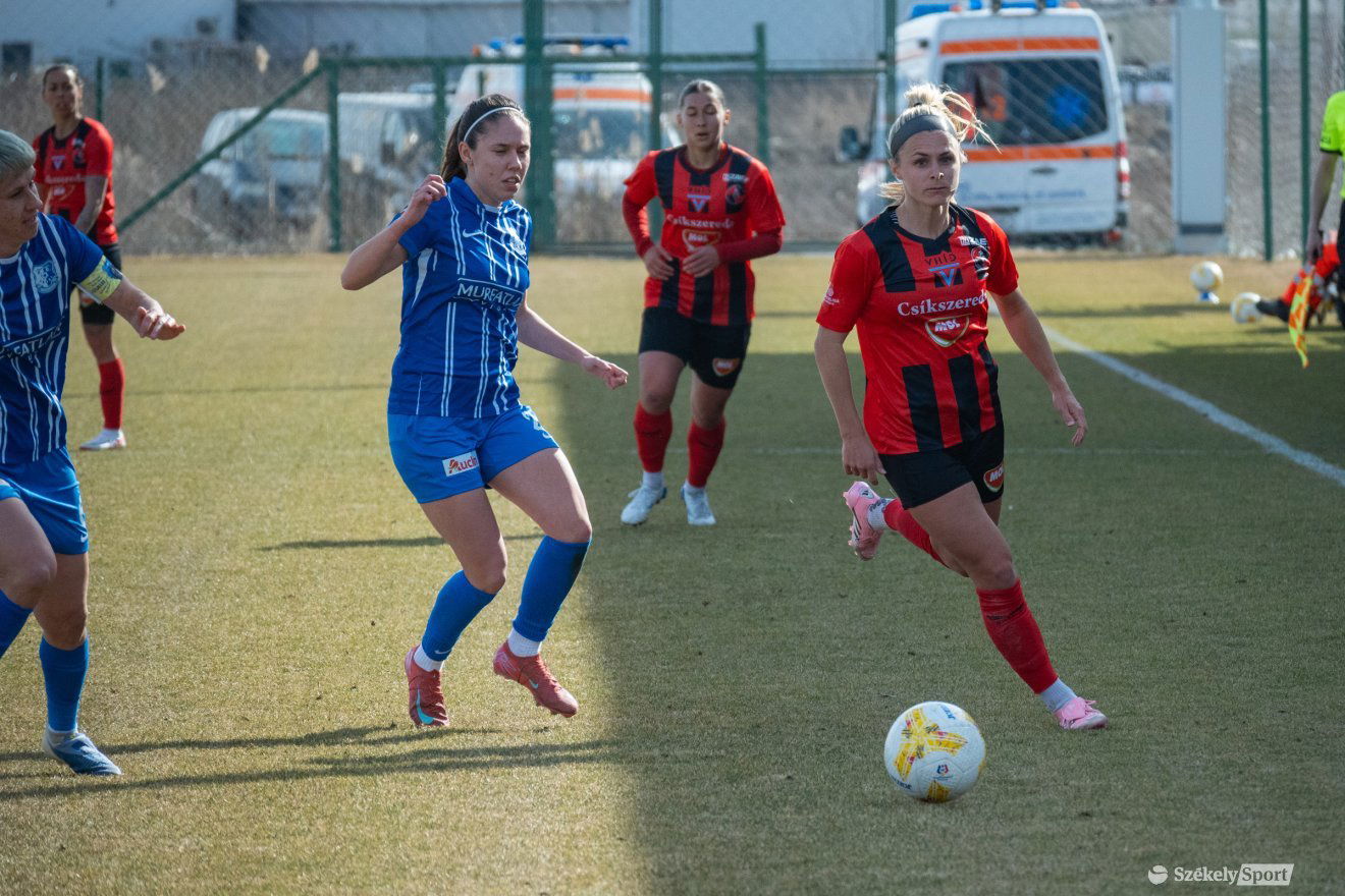 &bullet;  Fotó: Borbély Fanni