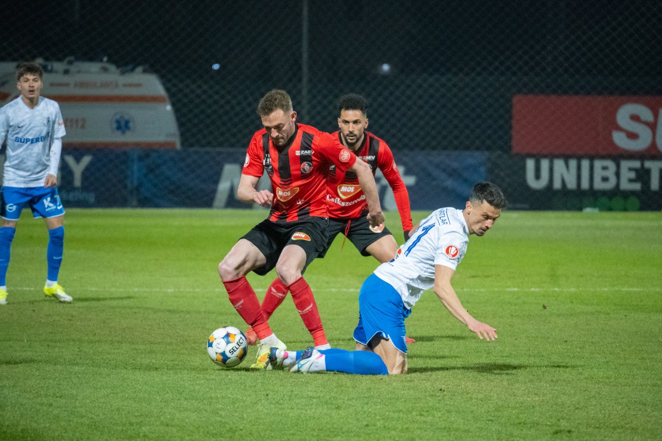 &bullet;  Fotó: Borbély Fanni