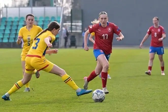 &bullet;  Fotó: Román Labdarúgó-szövetség (FRF)