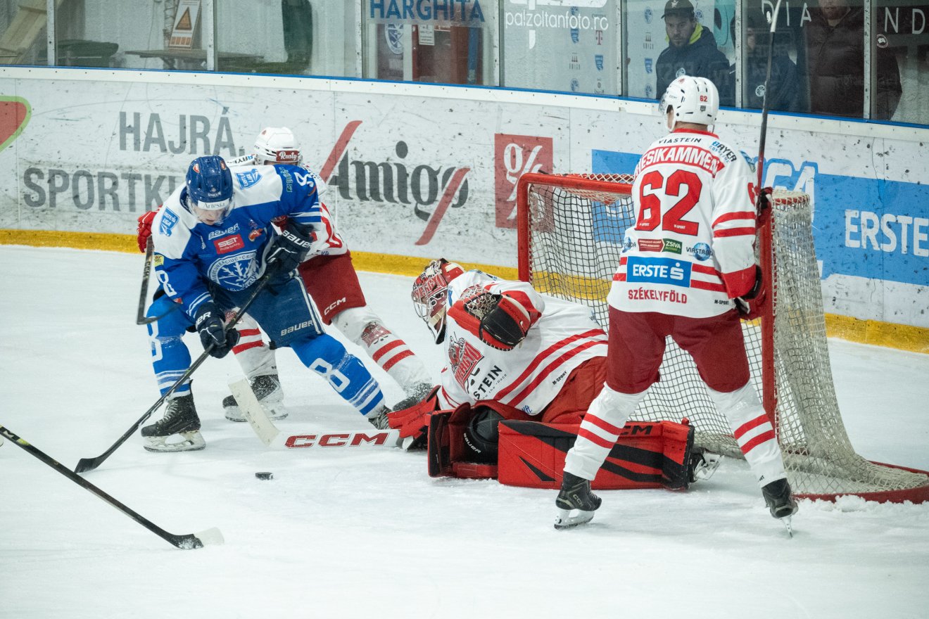 &bullet;  Fotó: Borbély Fanni