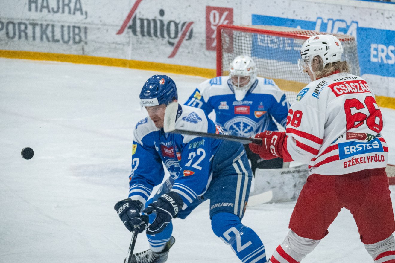 &bullet;  Fotó: Borbély Fanni