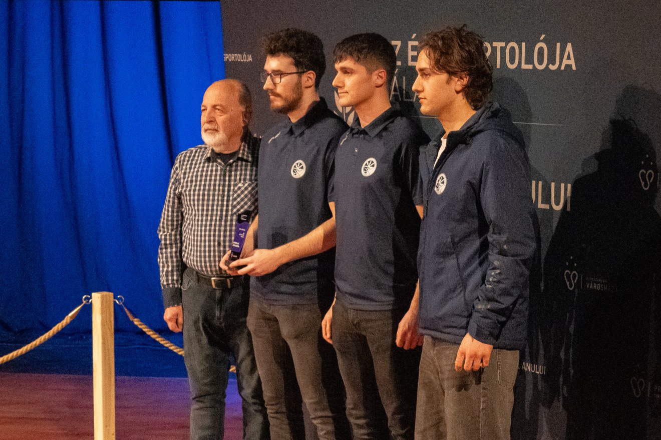 &bullet;  Fotó: Borbély Fanni