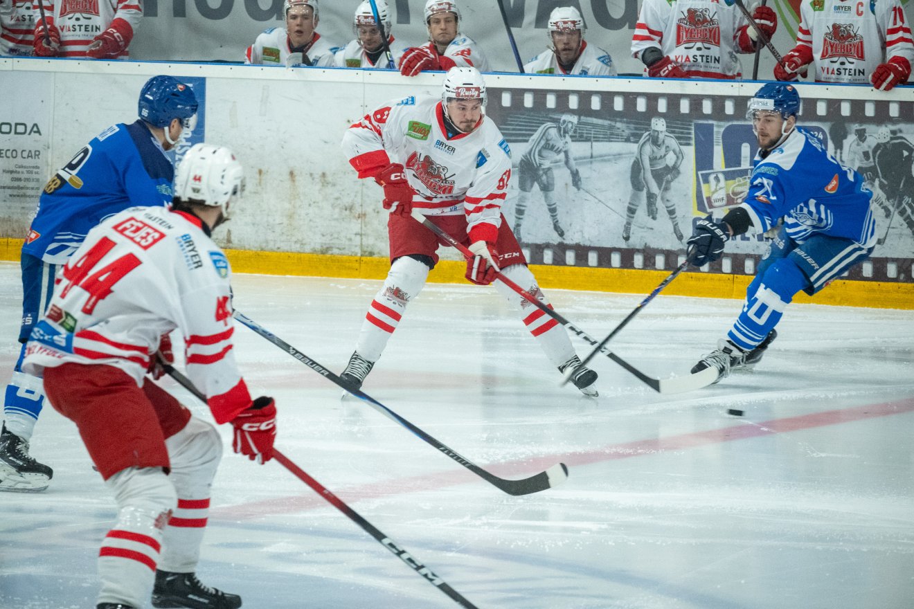 Söpréssel jutott az elődöntőbe a Gyergyói HK, véget ért a Sportklub szezonja