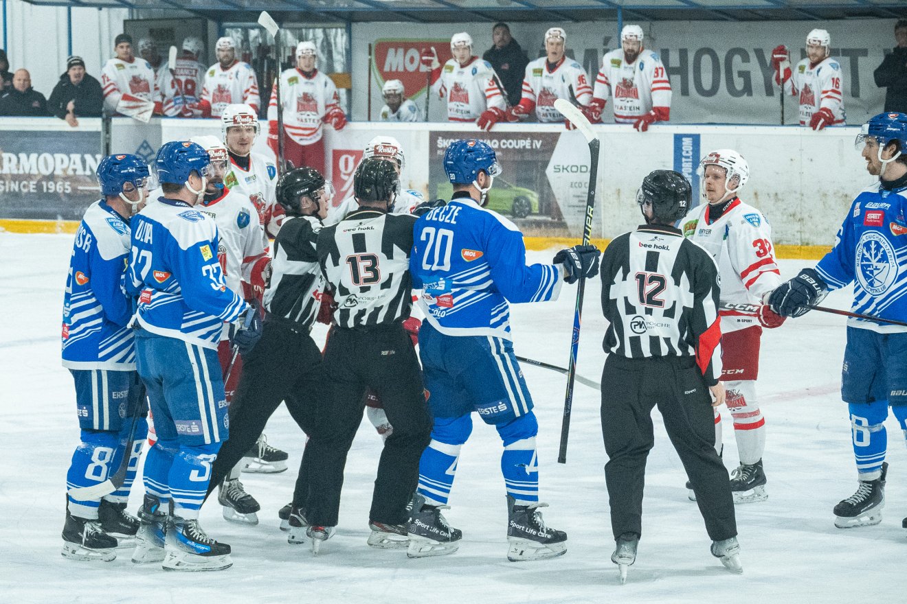 Söpréssel jutott az elődöntőbe a Gyergyói HK, véget ért a Sportklub szezonja