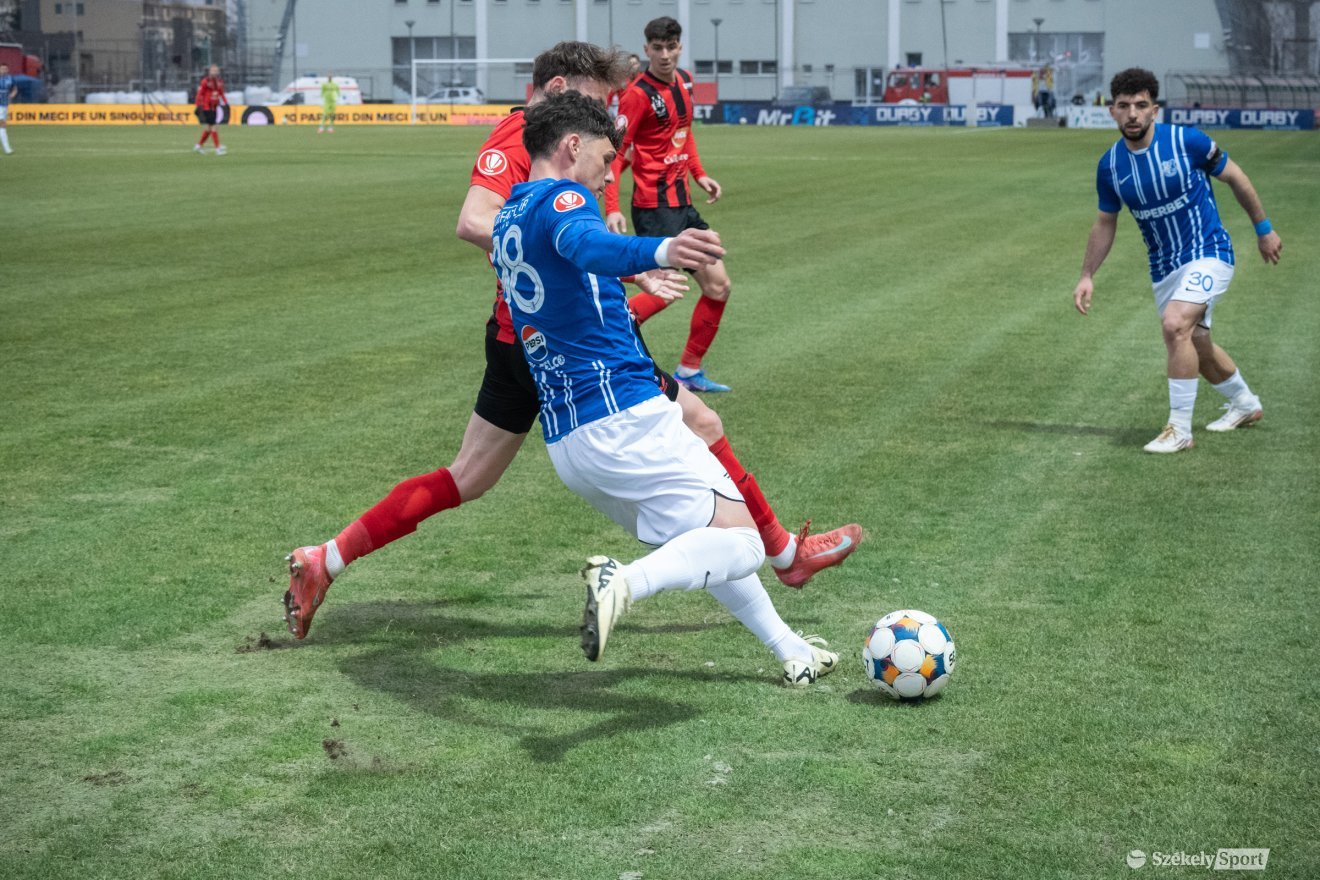 &bullet;  Fotó: Borbély Fanni