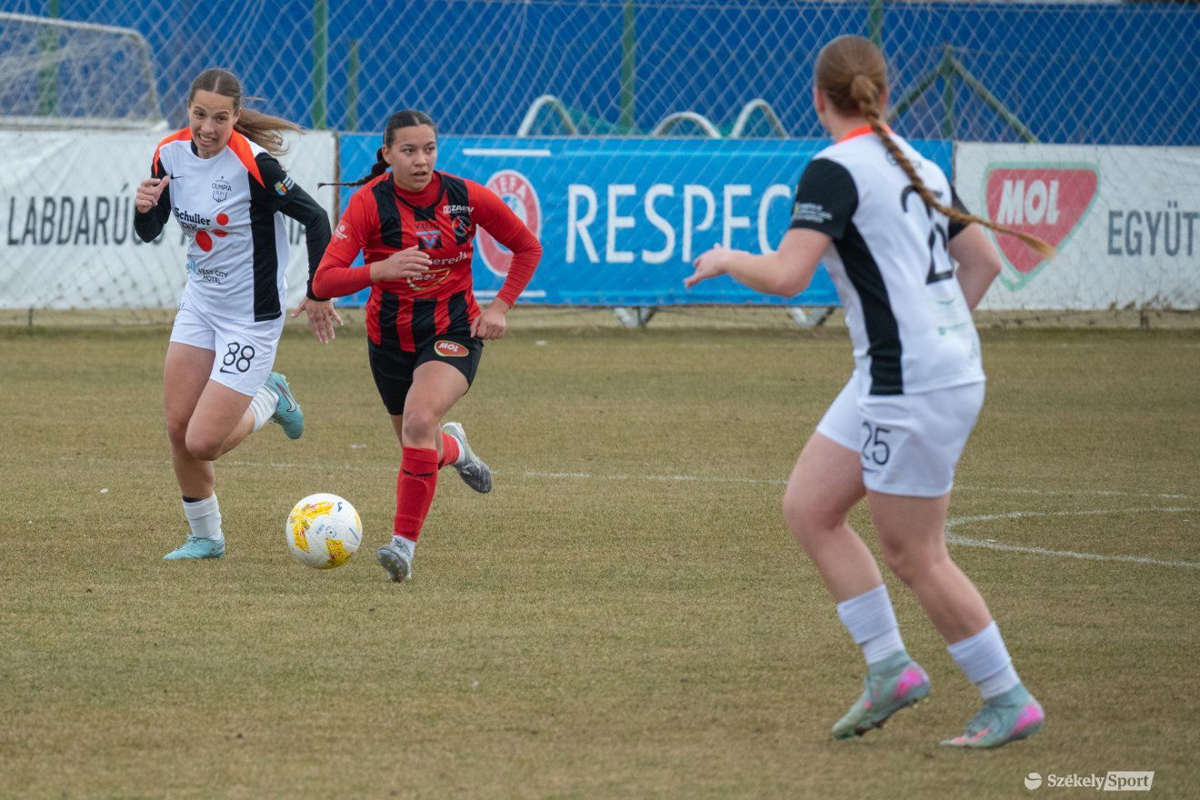 &bullet;  Fotó: Borbély Fanni