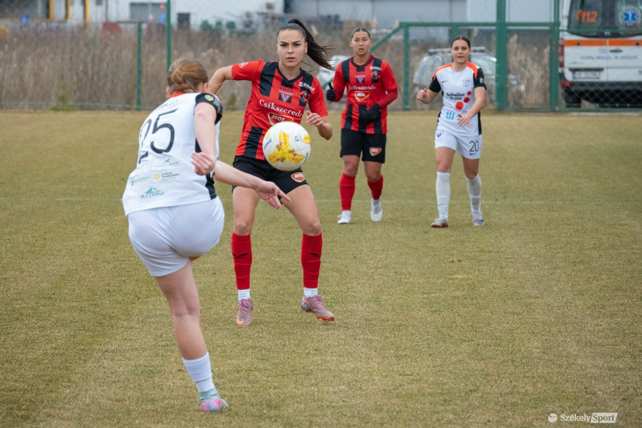 &bullet;  Fotó: Borbély Fanni