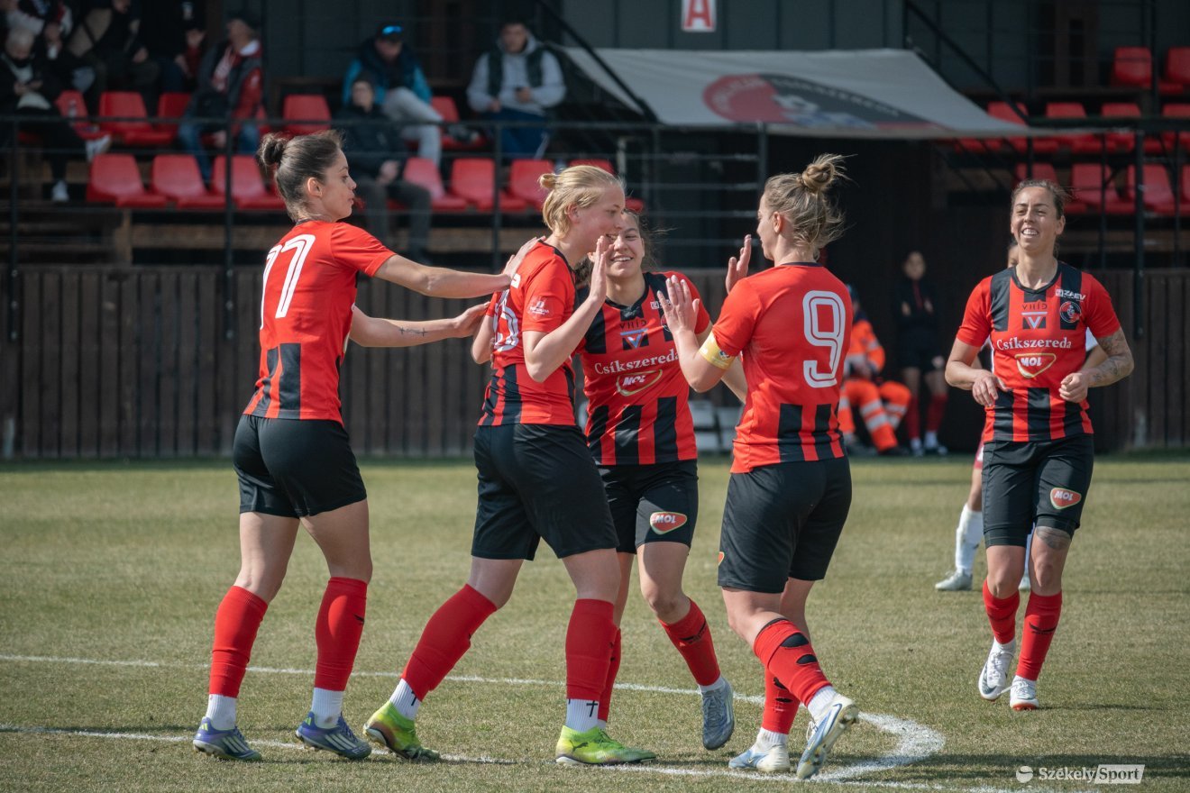 &bullet;  Fotó: Borbély Fanni