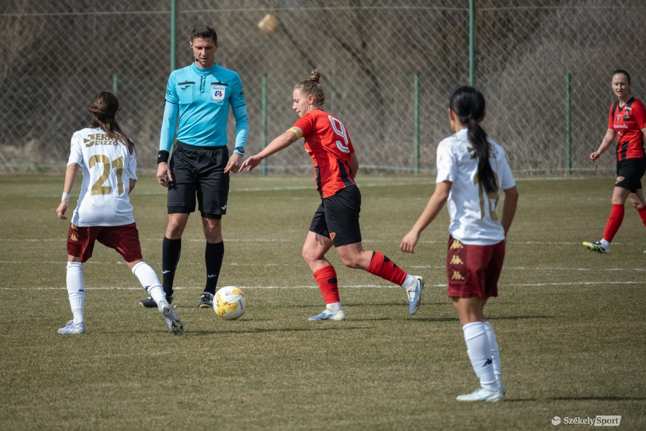 &bullet;  Fotó: Borbély Fanni