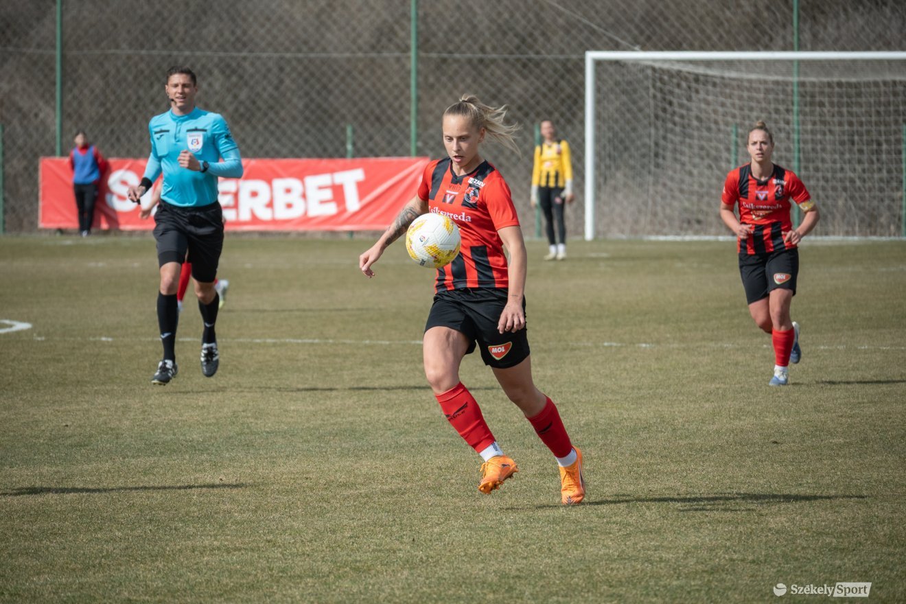 &bullet;  Fotó: Borbély Fanni