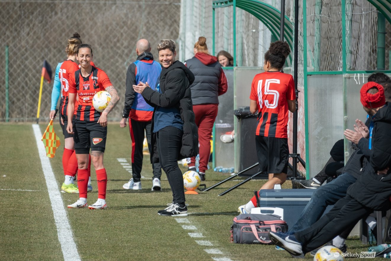 &bullet;  Fotó: Borbély Fanni