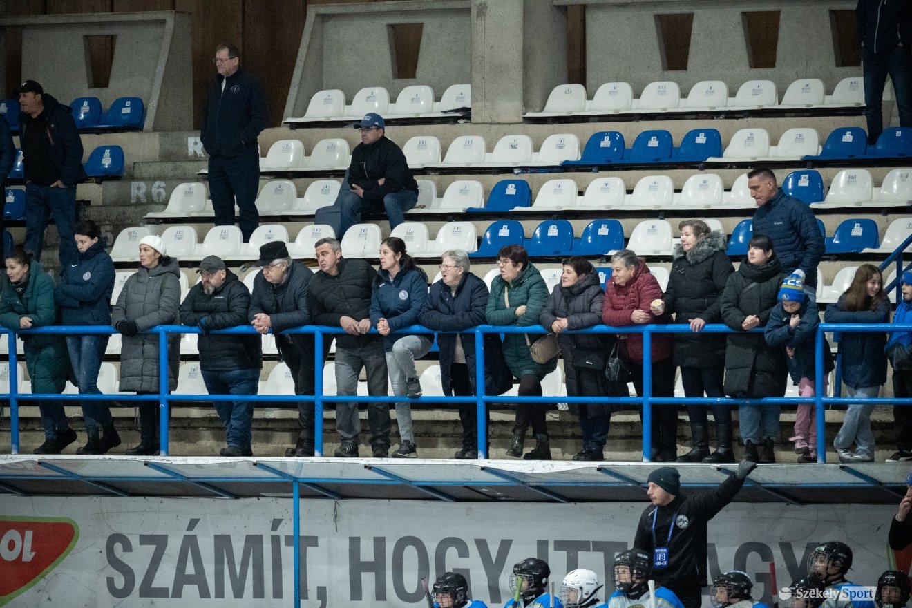 &bullet;  Fotó: Borbély Fanni