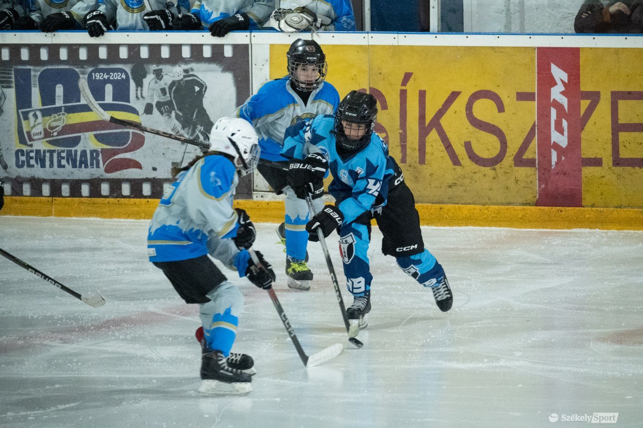 &bullet;  Fotó: Borbély Fanni